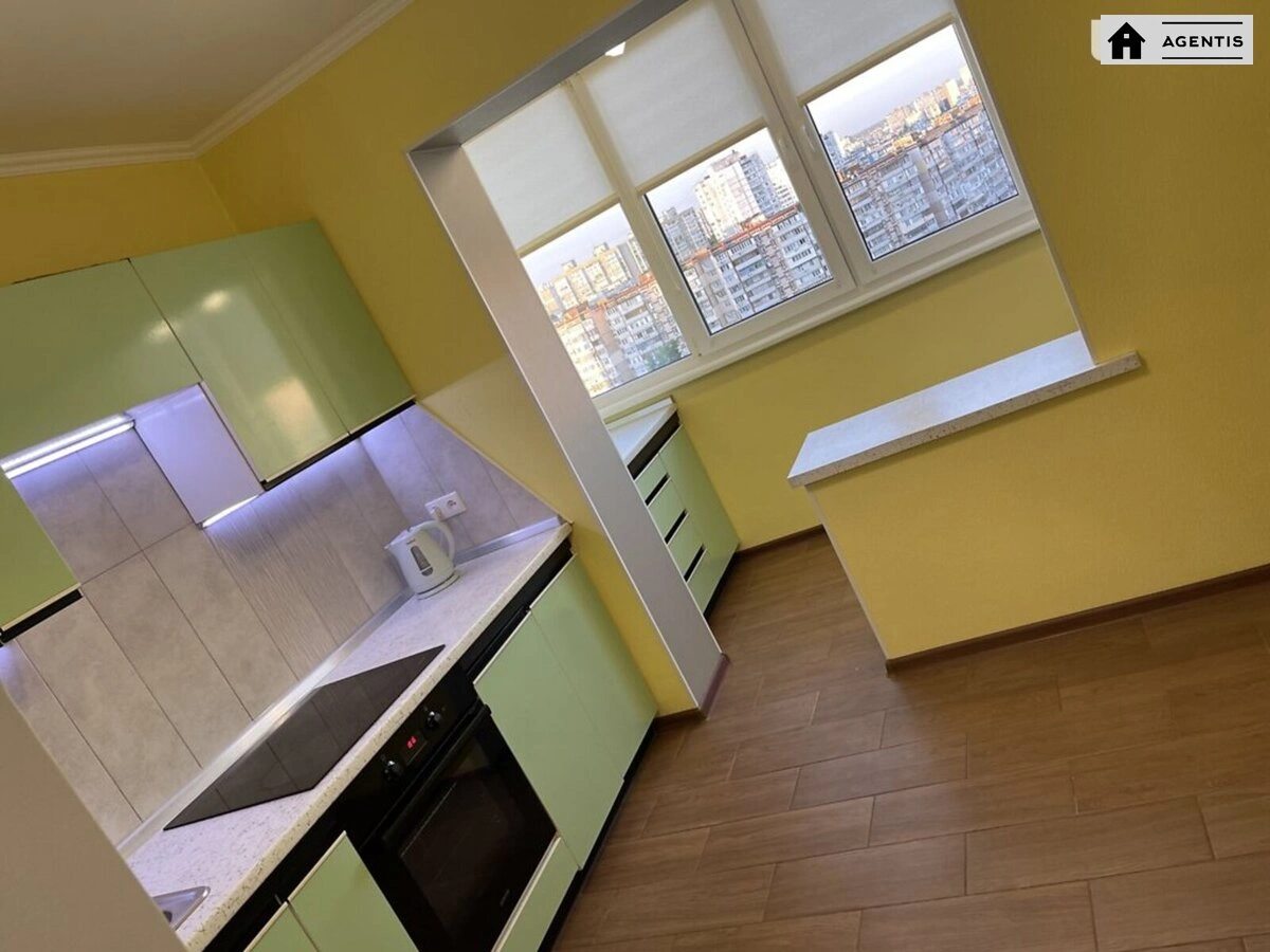 Apartment for rent 2 rooms, 65 m², 14th fl./16 floors. 8, Onore de Balzaka vul., Kyiv. 