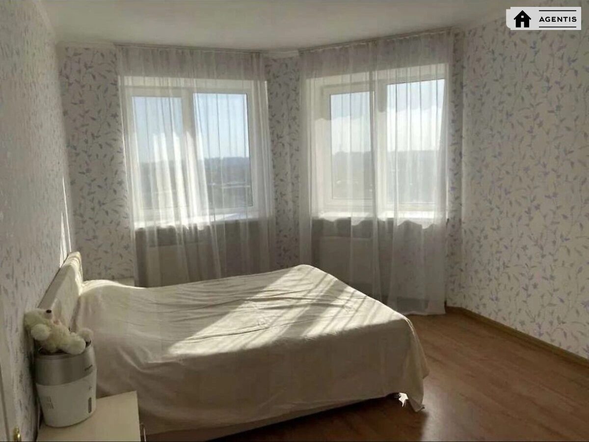 Сдам квартиру 1 комната, 54 m², 10 эт./16 этажей. 172, Харьковское 172, Киев. 