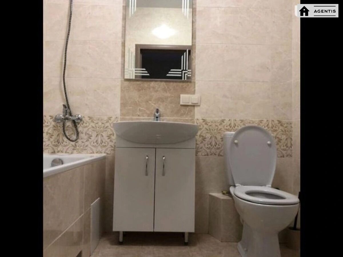 Здам квартиру 1 кімната, 54 m², 10 пов./16 поверхів. 172, Харківське 172, Київ. 