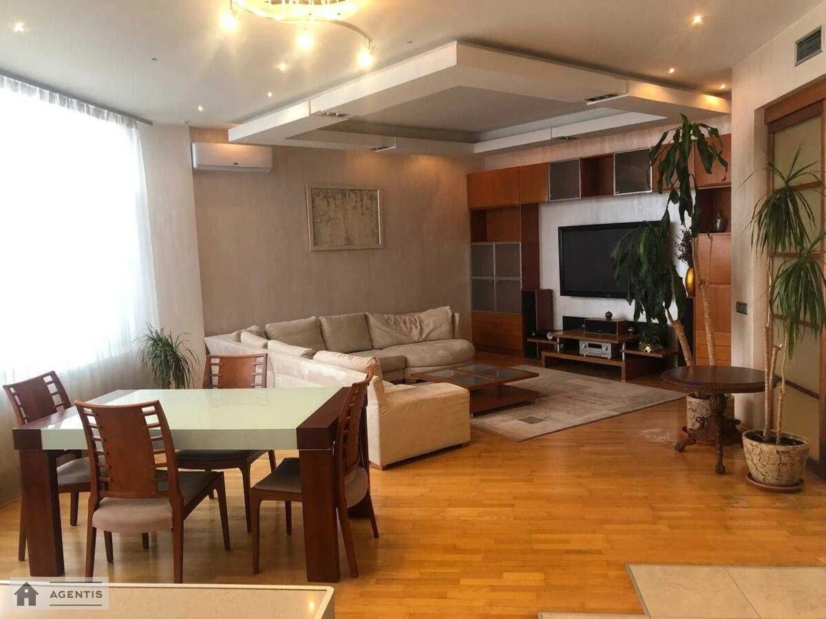 Apartment for rent 3 rooms, 158 m², 13th fl./16 floors. 49, Volodymyrska 49, Kyiv. 