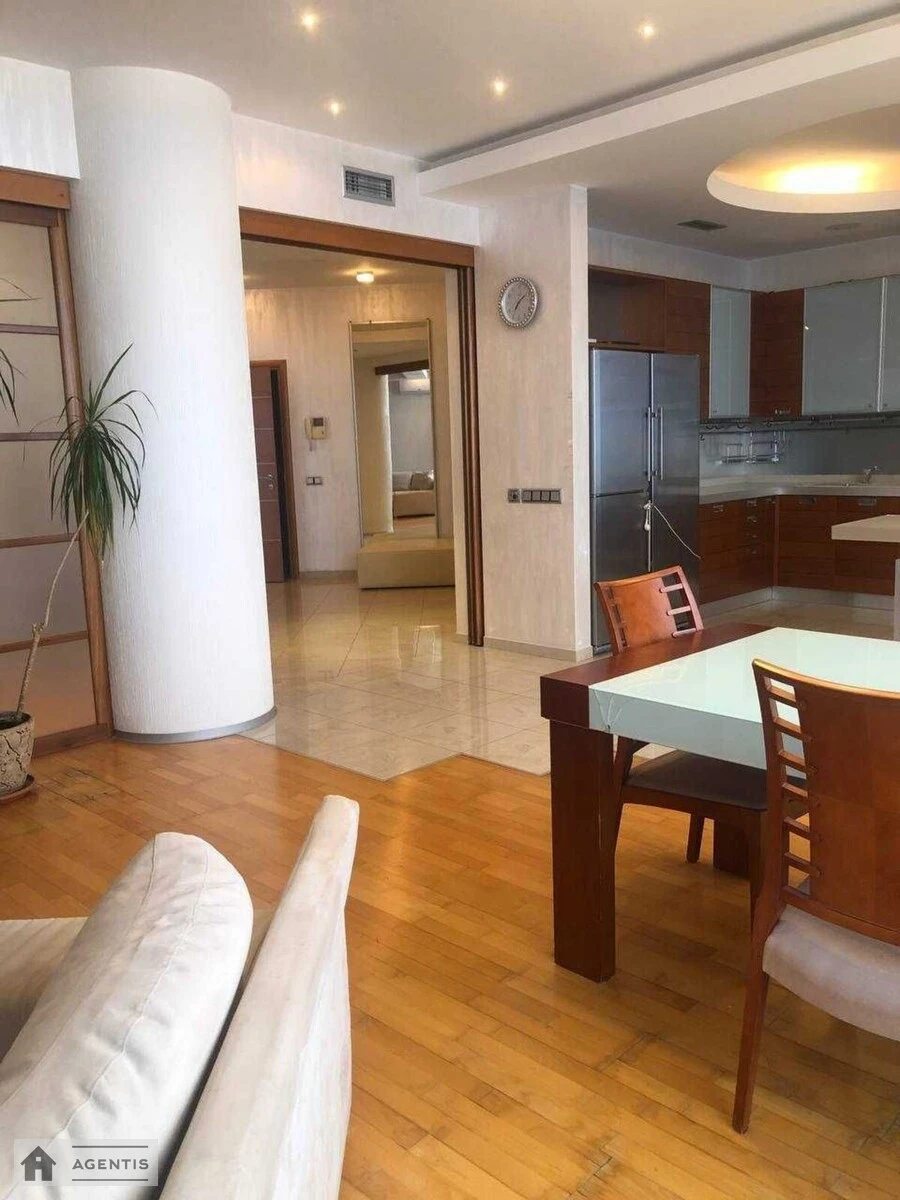 Apartment for rent 3 rooms, 158 m², 13th fl./16 floors. 49, Volodymyrska 49, Kyiv. 