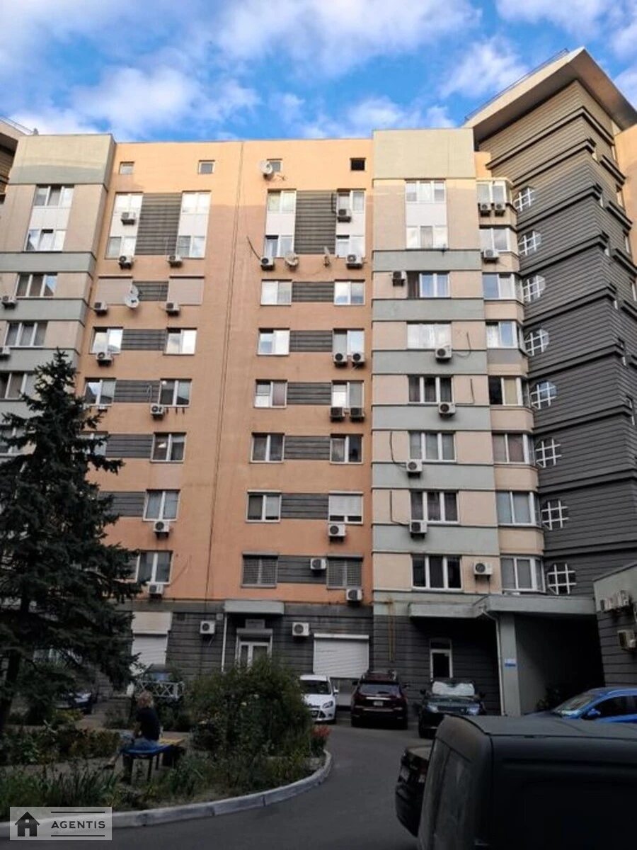 Apartment for rent 1 room, 50 m², 4th fl./9 floors. 4, Rayisy Okipnoyi vul., Kyiv. 