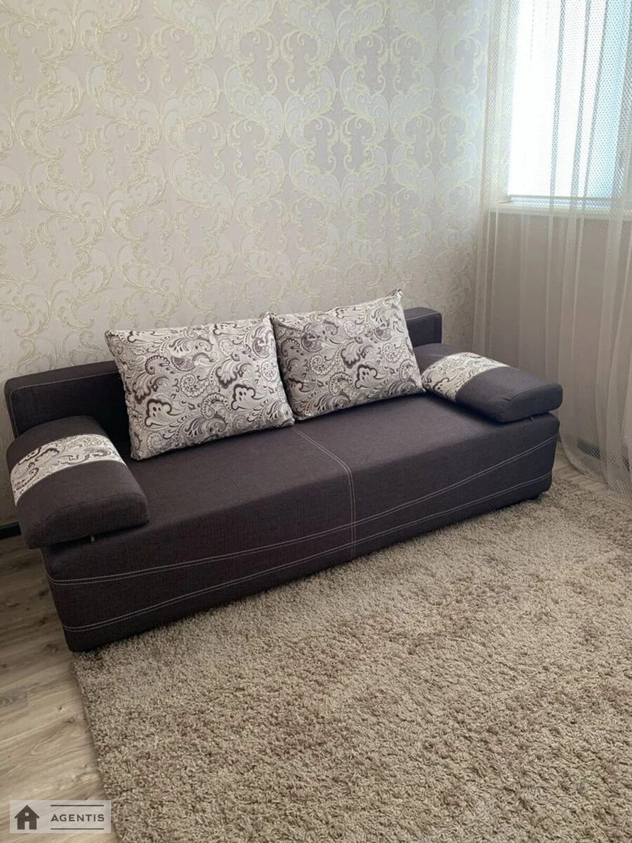 Apartment for rent 2 rooms, 52 m², 6th fl./10 floors. Boholyubova , Sofiyivska Borshchahivka. 