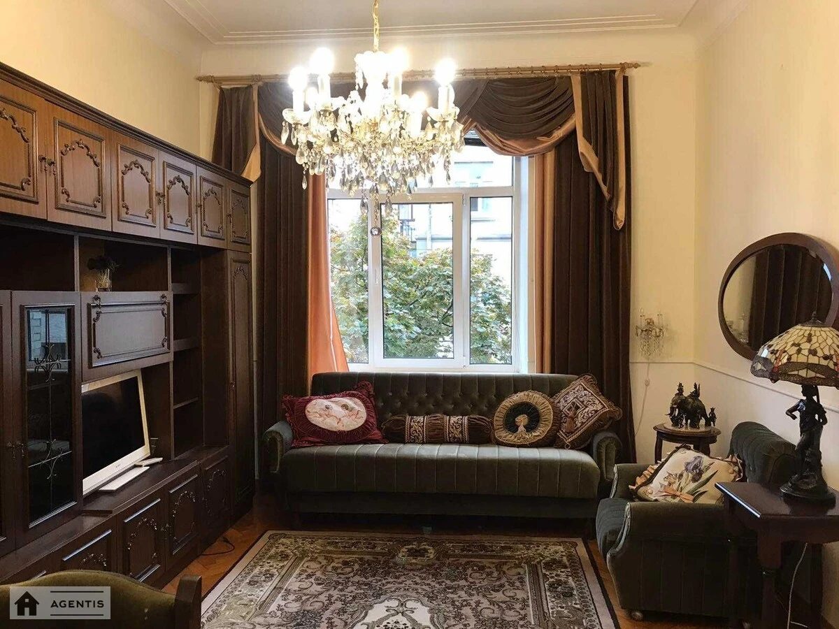 Apartment for rent 2 rooms, 65 m², 5th fl./6 floors. 1, Bankova 1, Kyiv. 