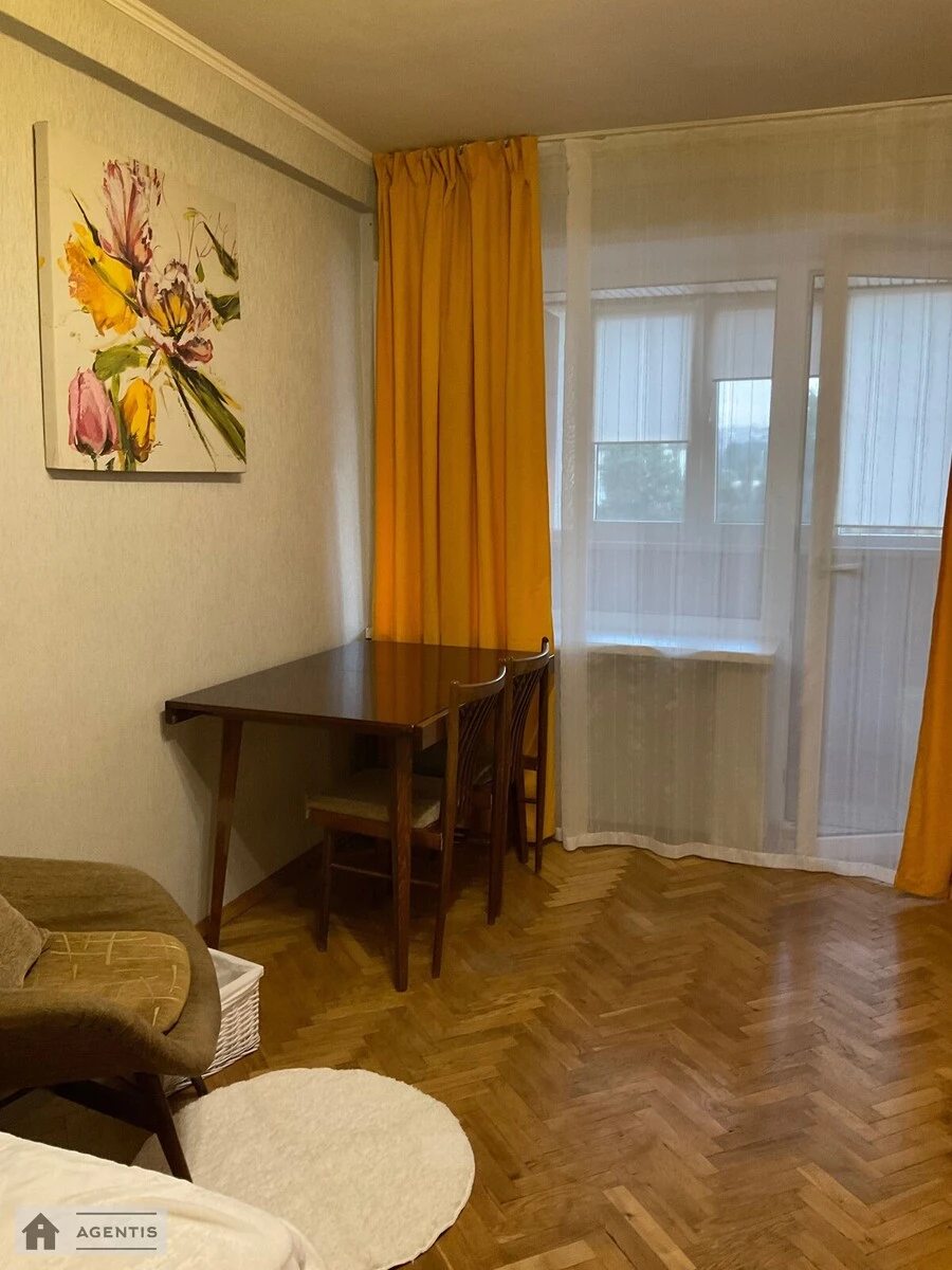 Apartment for rent 2 rooms, 45 m², 6th fl./9 floors. 20, Beresteyskyy prosp. Peremohy, Kyiv. 