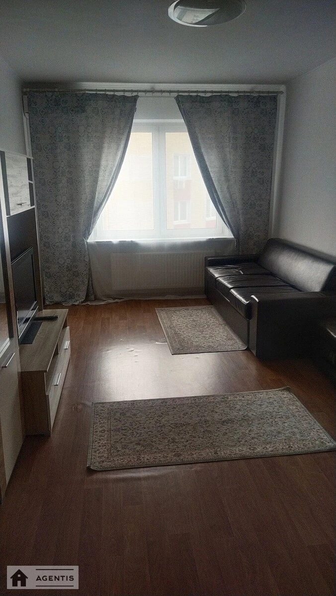 Apartment for rent 3 rooms, 82 m², 24th fl./24 floors. Solomyanskyy rayon, Kyiv. 