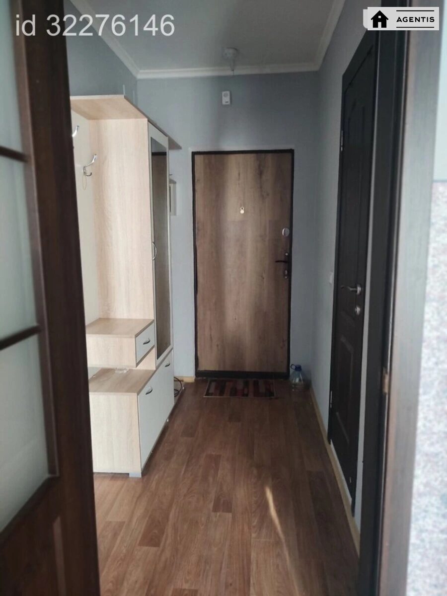 Apartment for rent 1 room, 38 m², 13th fl./25 floors. 16, Borysa Hmyri vul., Kyiv. 