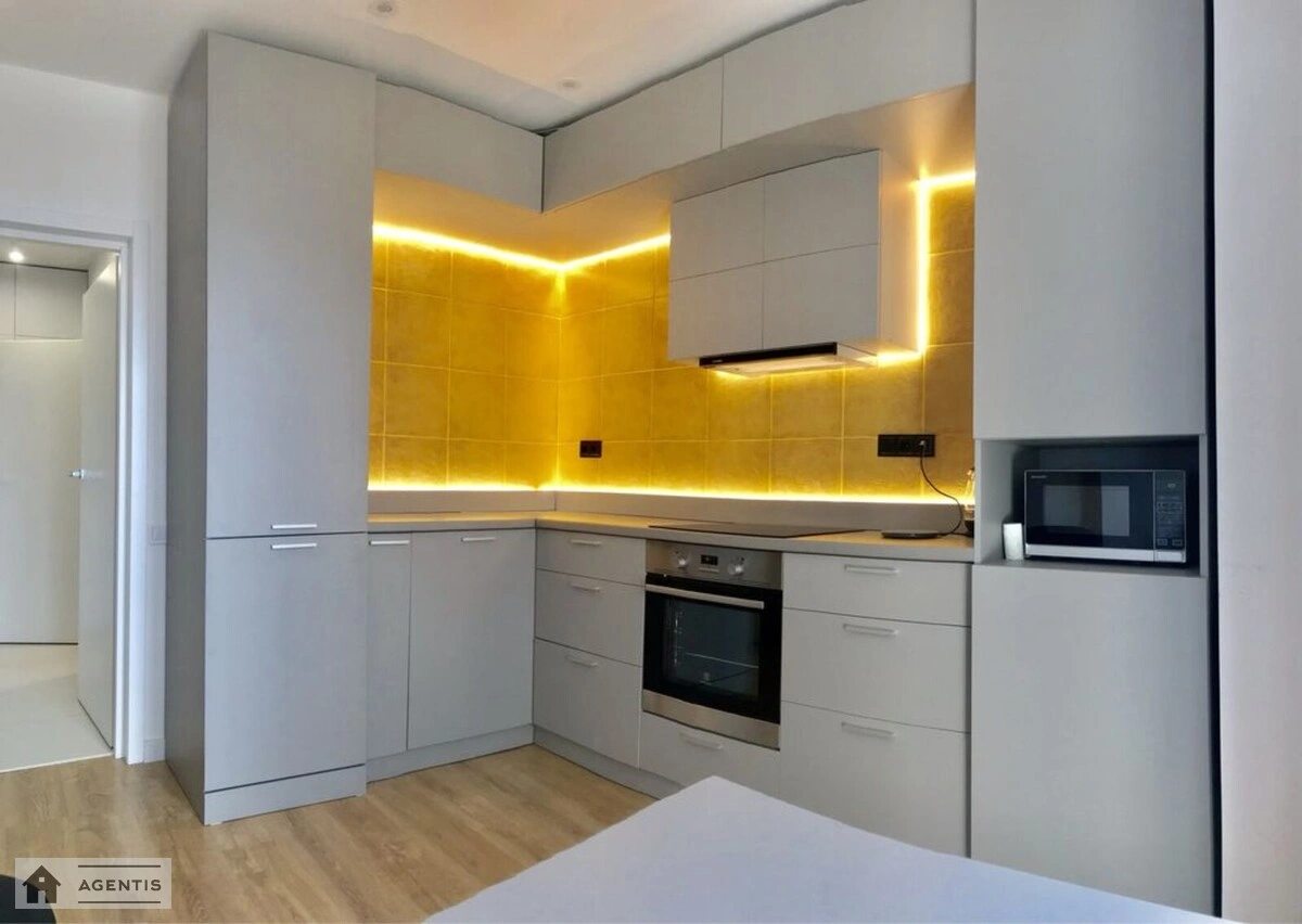 Здам квартиру 1 кімната, 48 m², 8 пов./10 поверхів. 21, Ватутіна , Вишневе. 