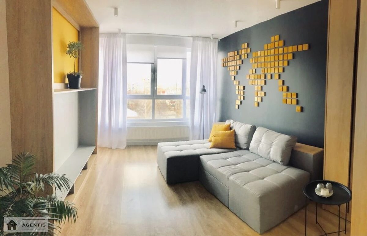 Сдам квартиру 1 комната, 48 m², 8 эт./10 этажей. 21, Ватутіна , Вишневое. 