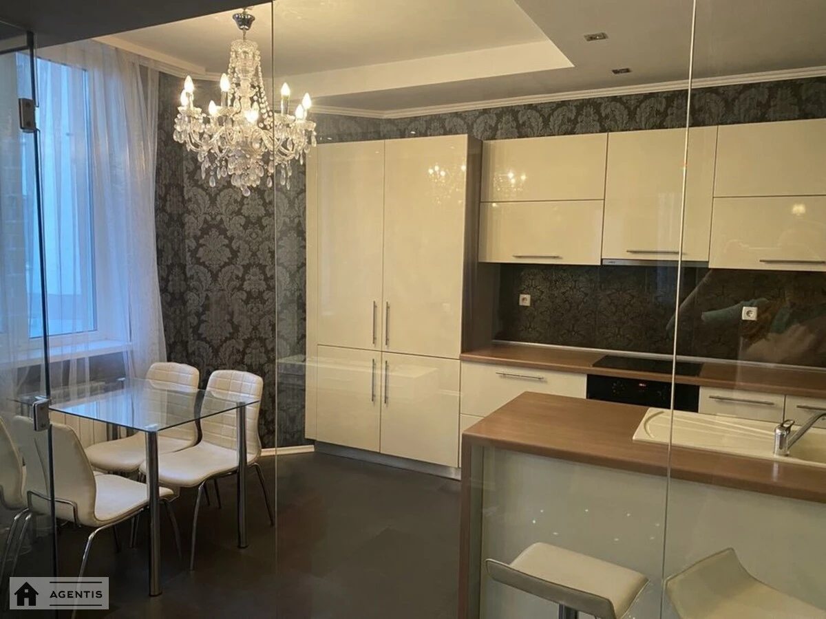 Сдам квартиру 2 комнаты, 71 m², 3 эт./23 этажа. 31, Кубанської України вул. (Маршала Жукова), Киев. 