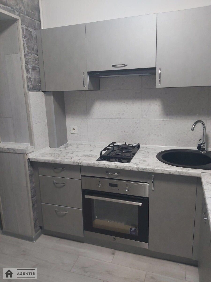 Здам квартиру 1 кімната, 32 m², 6 пов./9 поверхів. Оболонський район, Київ. 