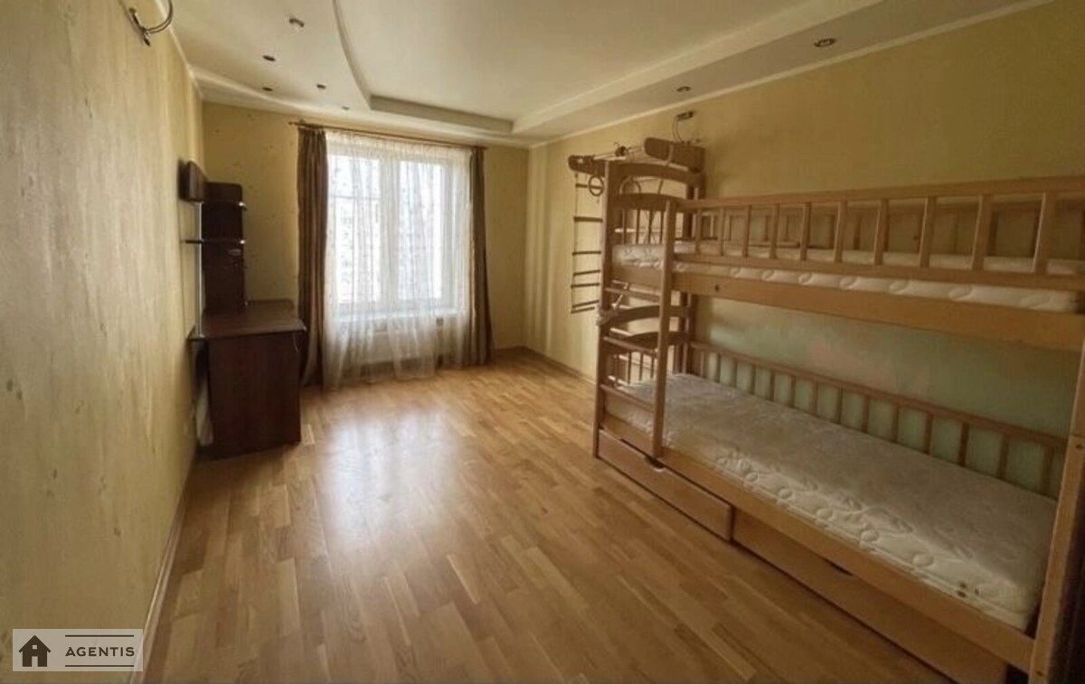 Apartment for rent 3 rooms, 103 m², 10th fl./12 floors. Holosiyivskyy rayon, Kyiv. 