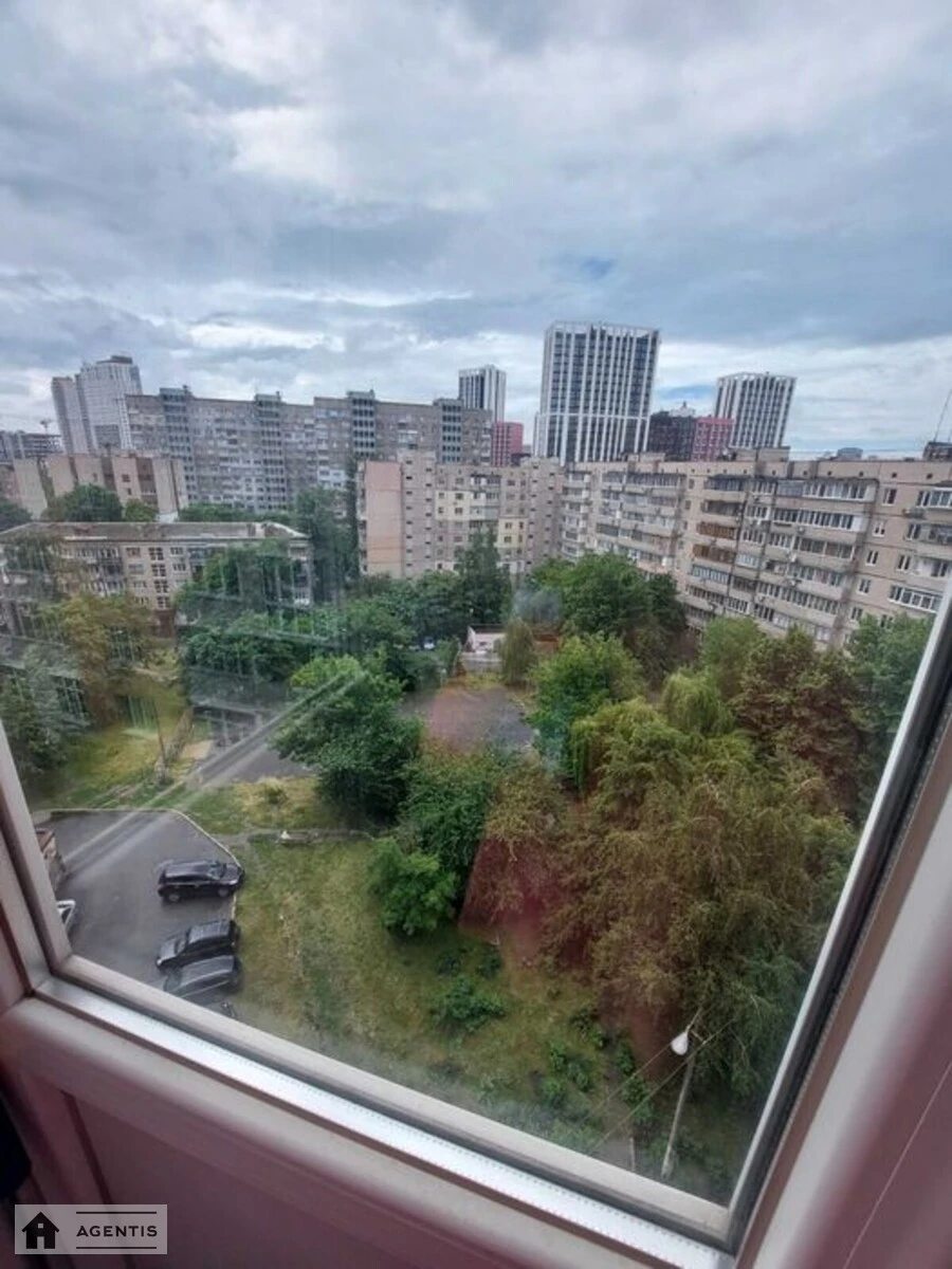 Apartment for rent 2 rooms, 44 m², 9th fl./9 floors. Shevchenkivskyy rayon, Kyiv. 