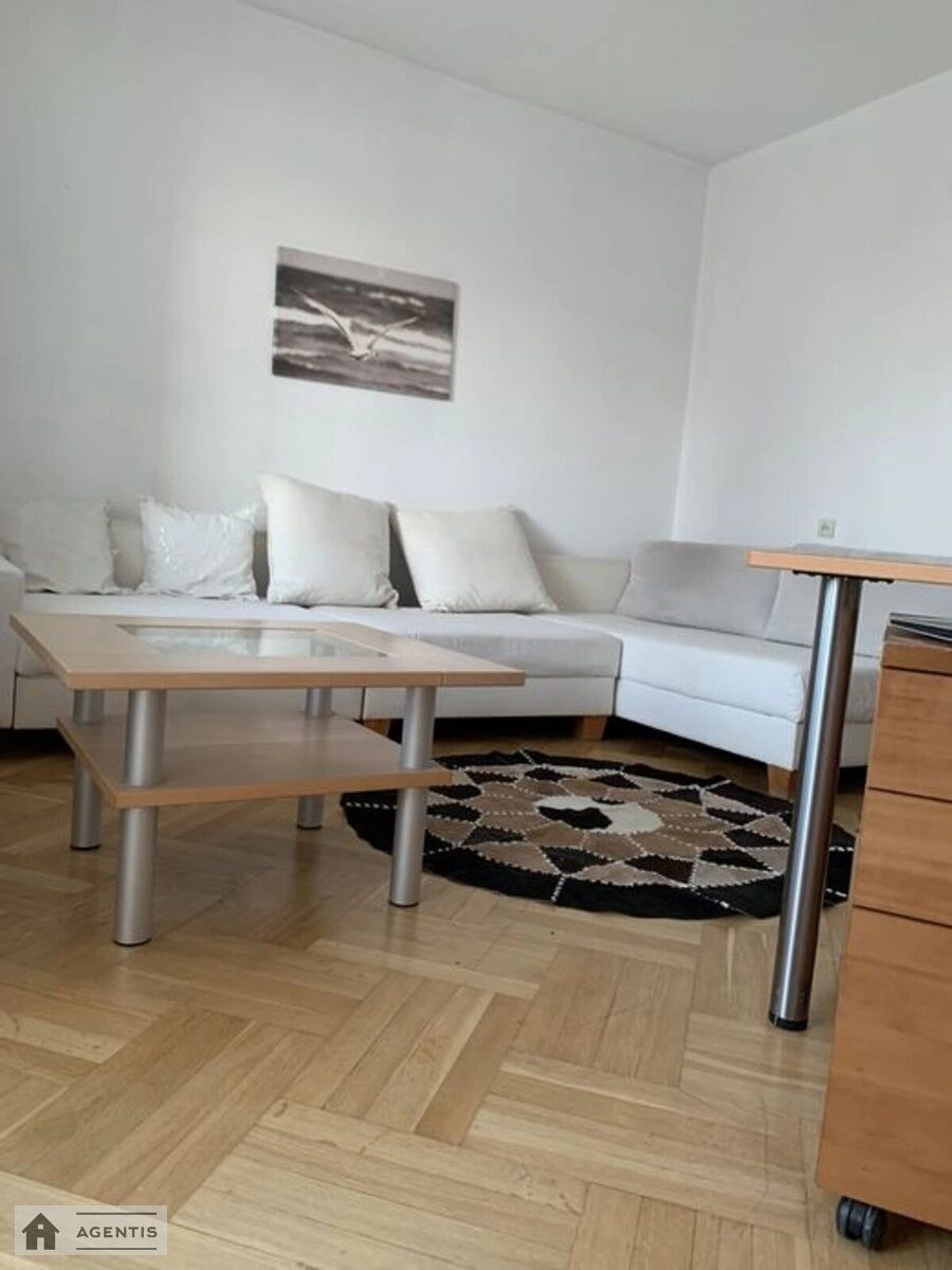 Apartment for rent 4 rooms, 136 m², 14th fl./16 floors. Obolonskyy rayon, Kyiv. 