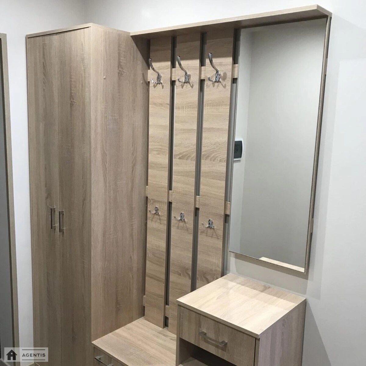 Сдам квартиру 1 комната, 44 m², 14 эт./24 этажа. 6, Євгена Сверстюка вул. (Марини Раскової), Киев. 