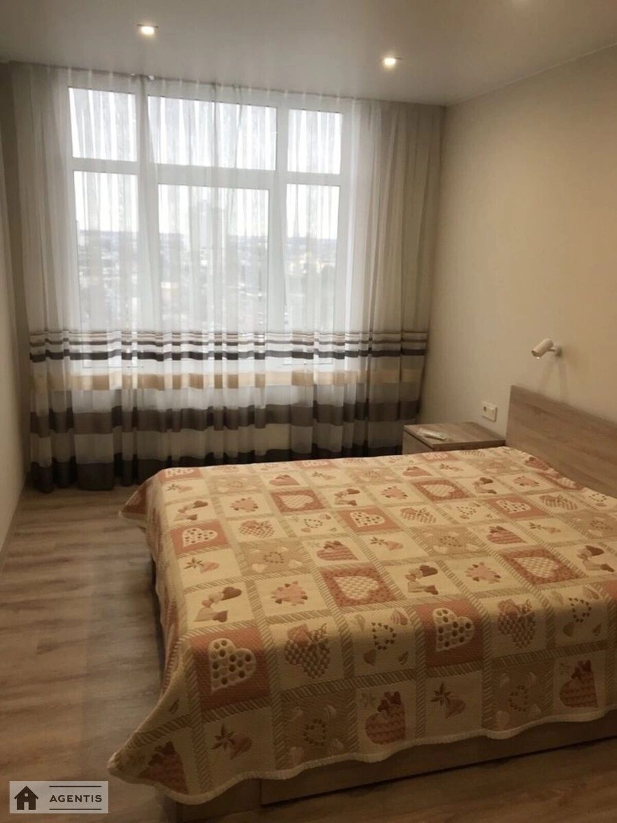 Apartment for rent 1 room, 44 m², 14th fl./24 floors. 6, Yevhena Sverstyuka vul. Maryny Raskovoyi, Kyiv. 