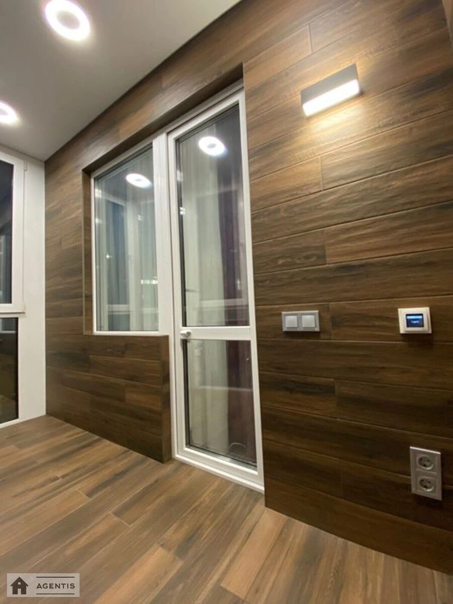 Сдам квартиру 1 комната, 36 m², 19 эт./27 этажей. 14, Петра Калнишевського вул. (Михайла Майорова), Киев. 