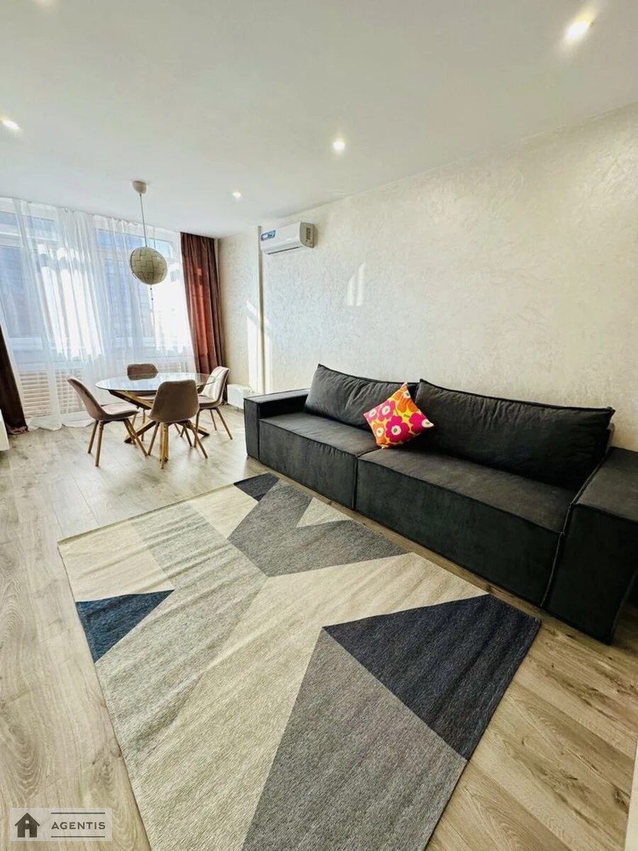 Apartment for rent 2 rooms, 55 m², 8th fl./36 floors. 11, Beresteyskyy prosp. Peremohy, Kyiv. 