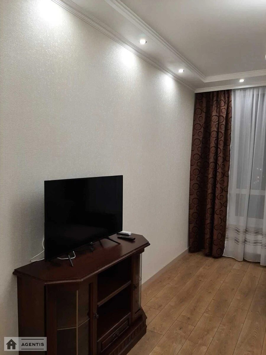 Apartment for rent 1 room, 41 m², 6th fl./25 floors. 62, Kahovska 62, Kyiv. 