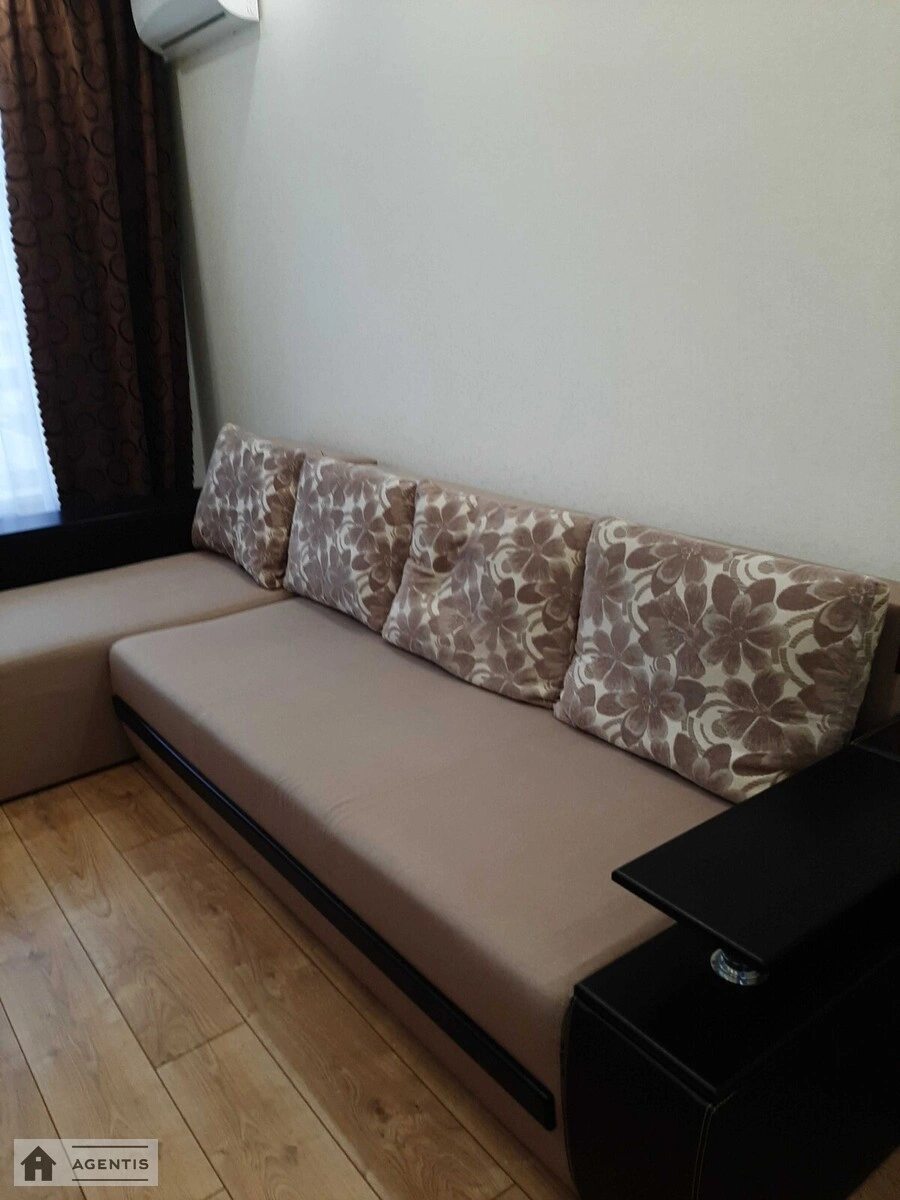 Apartment for rent 1 room, 41 m², 6th fl./25 floors. 62, Kahovska 62, Kyiv. 