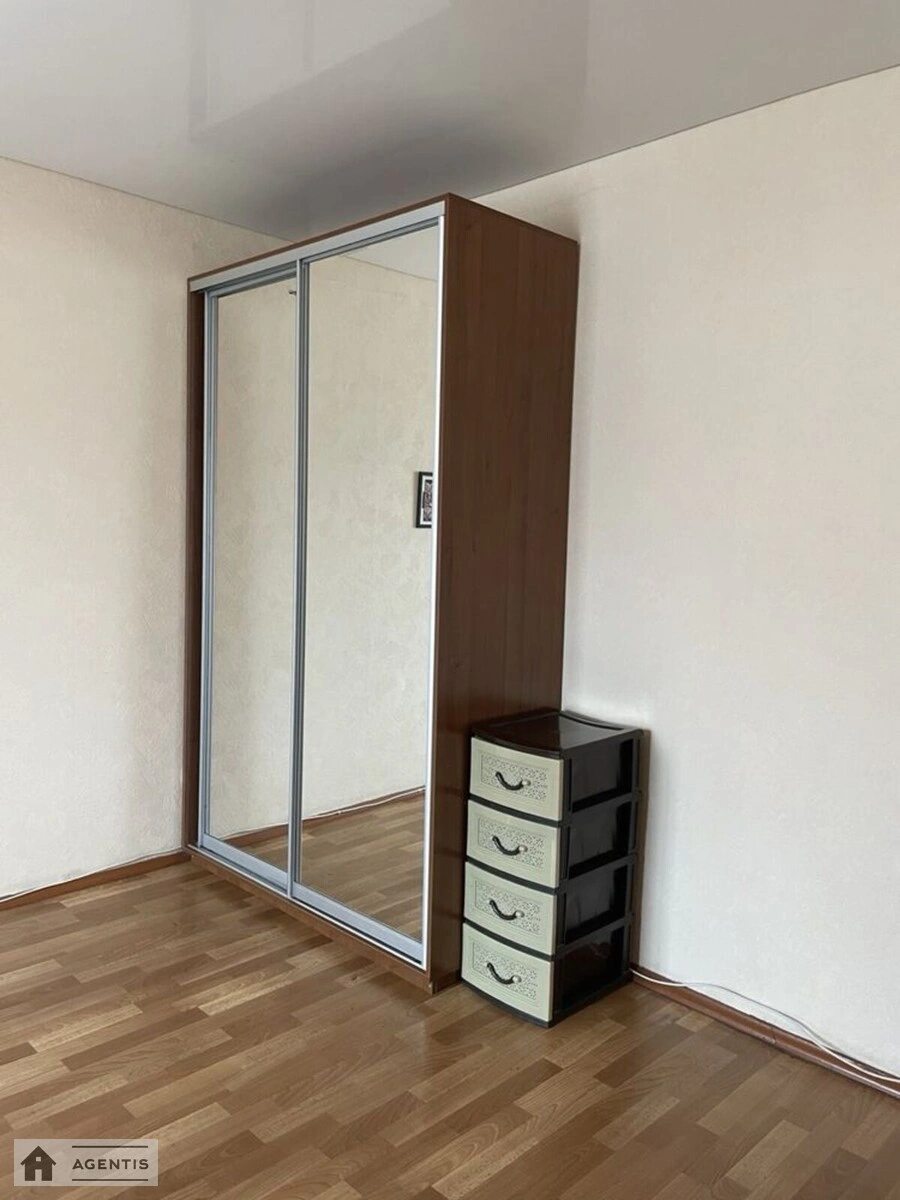 Здам квартиру 2 кімнати, 63 m², 15 пов./16 поверхів. 35, Анни Ахматової вул., Київ. 