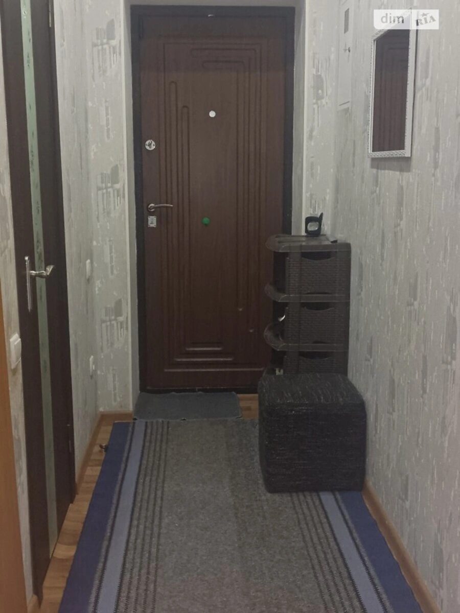 Apartments for sale 2 rooms, 43 m², 5th fl./5 floors. Kropyvnytskyy. 