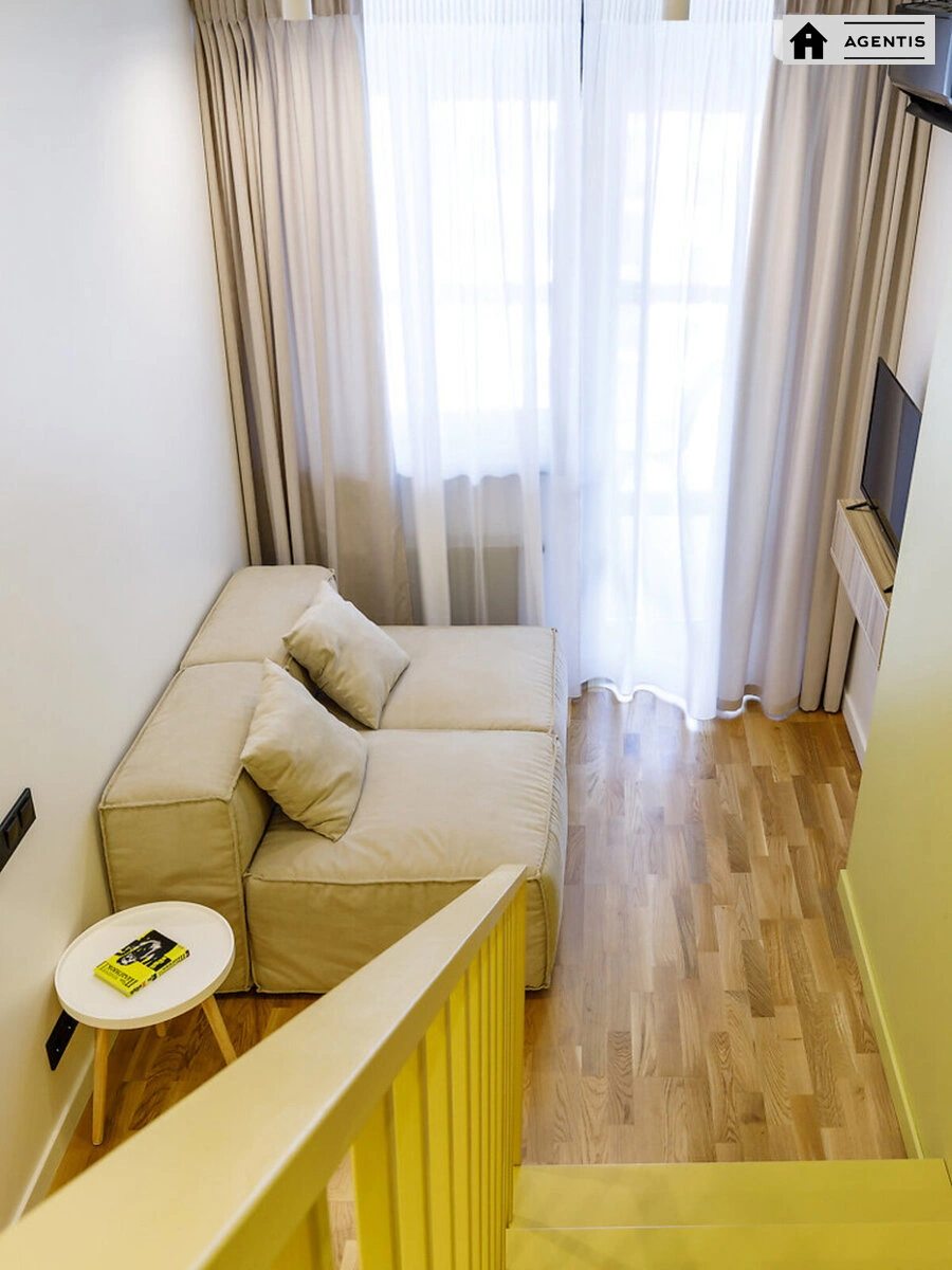 Apartment for rent 3 rooms, 110 m², 8th fl./11 floors. 13, Glybochytcka 13, Kyiv. 