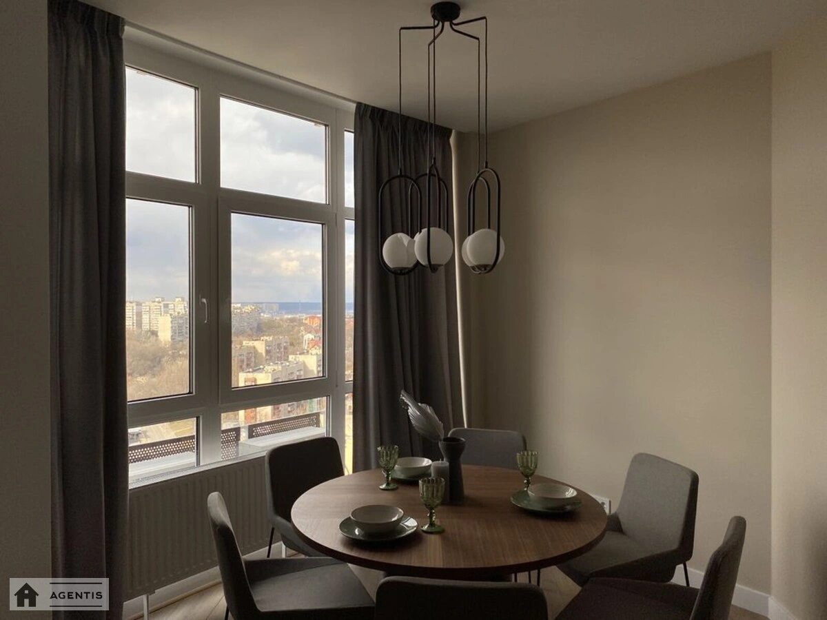 Apartment for rent 3 rooms, 122 m², 19th fl./23 floors. 32, Glybochytcka 32, Kyiv. 