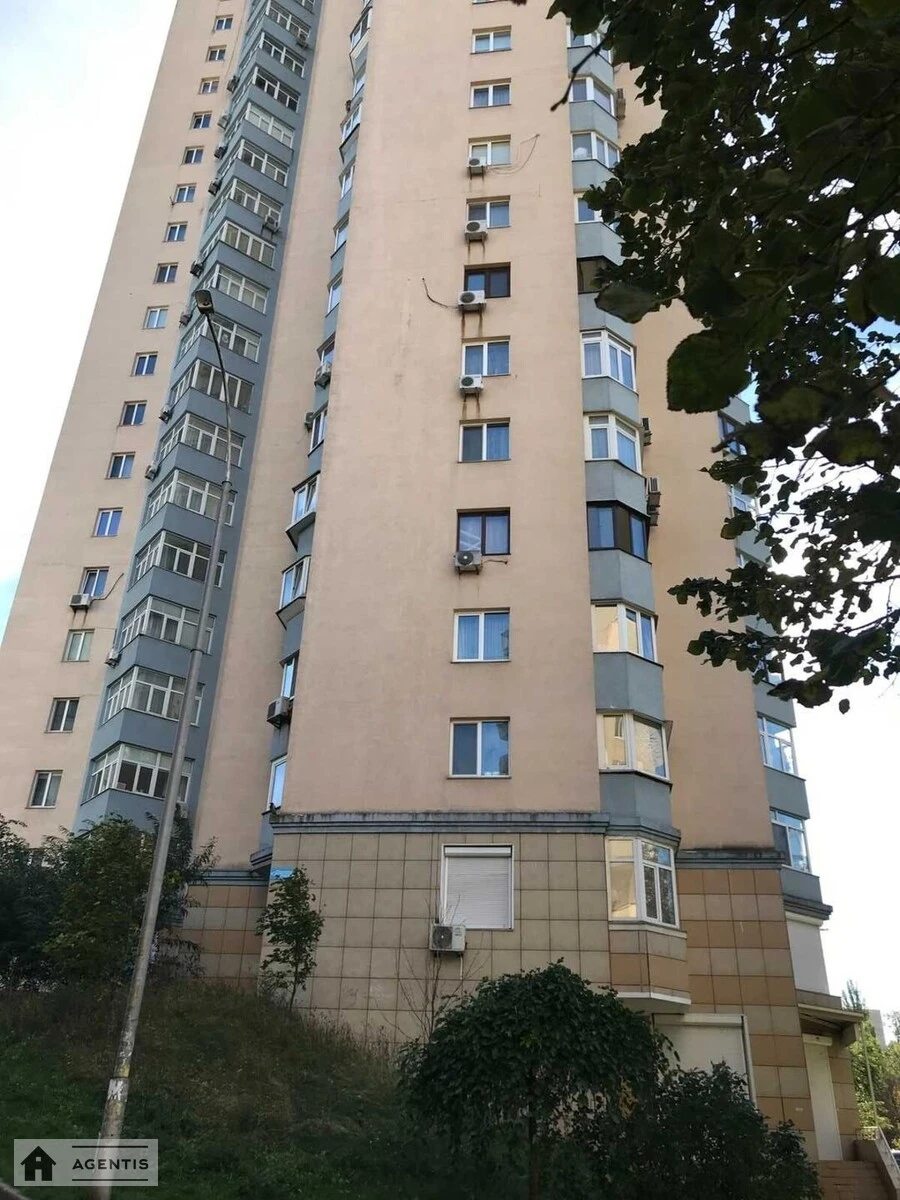 Apartment for rent 2 rooms, 72 m², 7th fl./20 floors. 13, Henerala Henadiya Vorobyova vul. Kurska, Kyiv. 