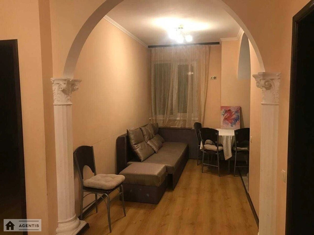 Apartment for rent 2 rooms, 72 m², 7th fl./20 floors. 13, Henerala Henadiya Vorobyova vul. Kurska, Kyiv. 