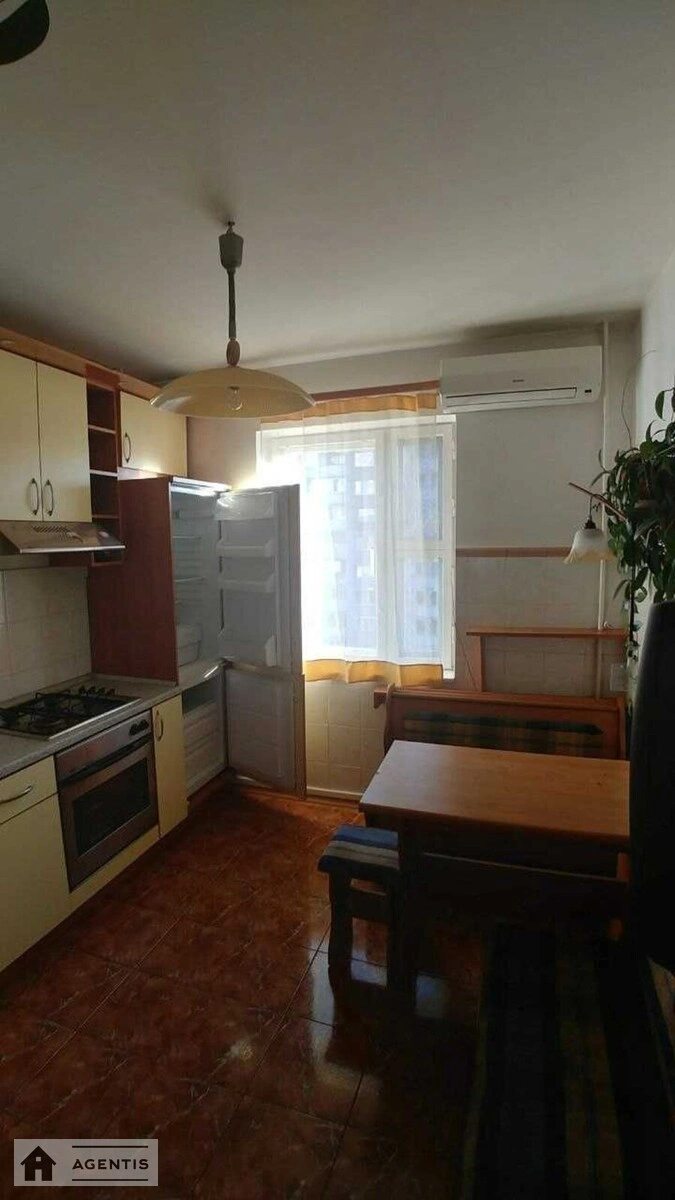 Apartment for rent 2 rooms, 52 m², 9th fl./9 floors. Vilhelma Kotarbinskoho vul. Mykoly Kravchenka, Kyiv. 