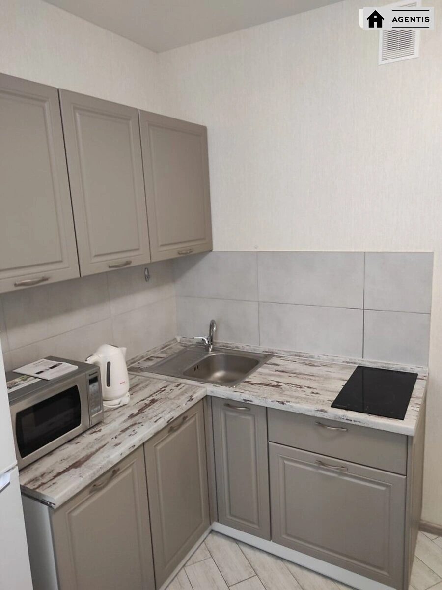 Здам квартиру 1 кімната, 44 m², 4 пов./17 поверхів. 28, Данченко , Київ. 