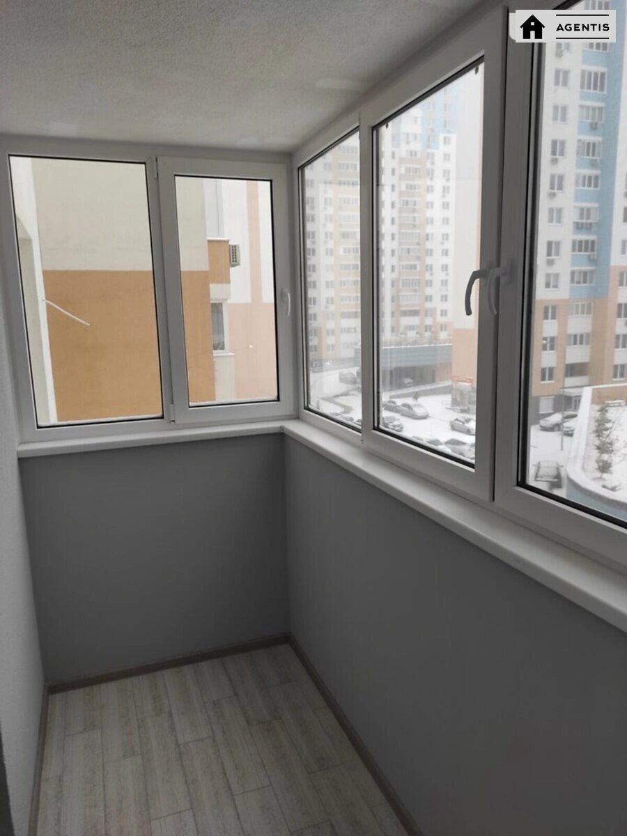 Здам квартиру 1 кімната, 44 m², 4 пов./17 поверхів. 28, Данченко , Київ. 