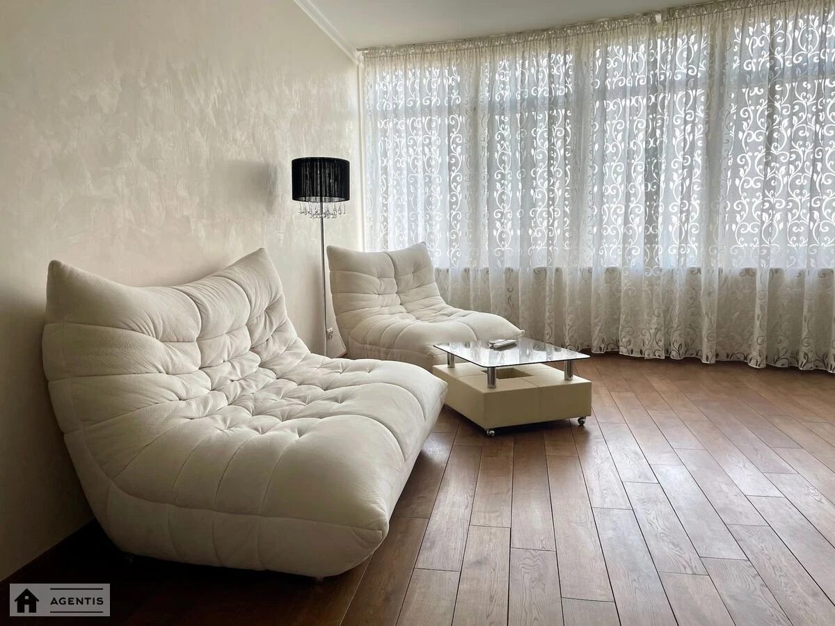 Apartment for rent 3 rooms, 160 m², 15th fl./16 floors. 2, Moldavska 2, Kyiv. 