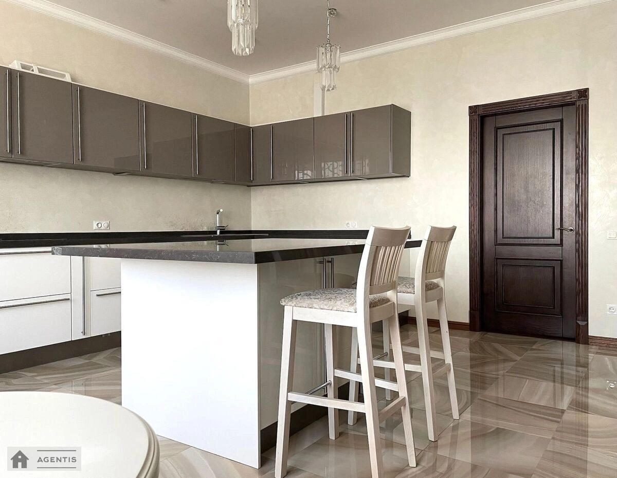 Apartment for rent 3 rooms, 160 m², 15th fl./16 floors. 2, Moldavska 2, Kyiv. 