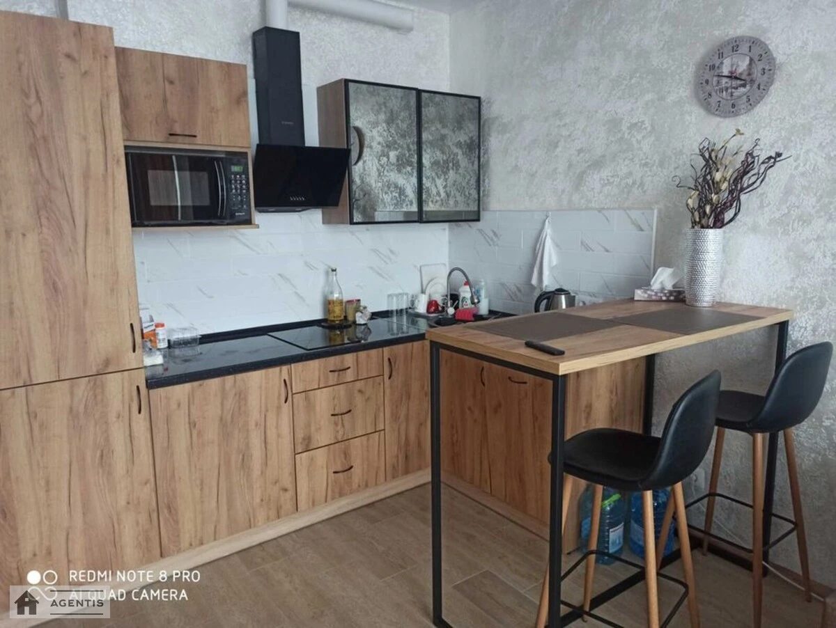 Сдам квартиру 2 комнаты, 37 m², 16 эт./24 этажа. 10, Ясиневатский 10, Киев. 