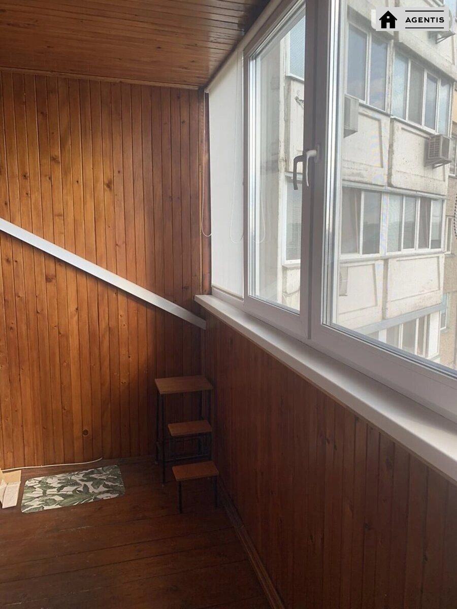 Apartment for rent 2 rooms, 55 m², 7th fl./10 floors. 22, Symyrenka 22, Kyiv. 