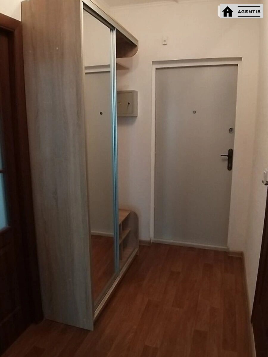 Сдам квартиру 1 комната, 40 m², 23 эт./25 этажей. 5, Софії Русової вул., Киев. 