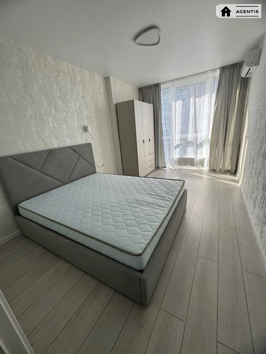 Сдам квартиру 2 комнаты, 64 m², 11 эт./25 этажей. 12, Віктора Некрасова вул. (Північно-Сирецька), Киев. 