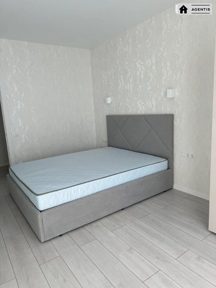 Сдам квартиру 2 комнаты, 64 m², 11 эт./25 этажей. 12, Віктора Некрасова вул. (Північно-Сирецька), Киев. 