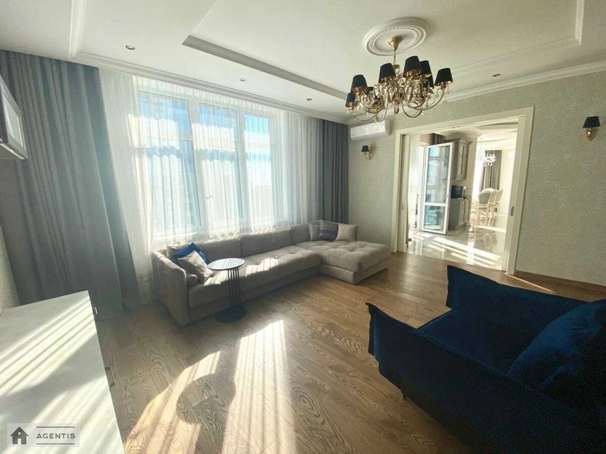 Сдам квартиру 4 комнаты, 180 m², 20 эт./22 этажа. 20, Андрія Верхогляда вул. (Михайла Драгомірова), Киев. 