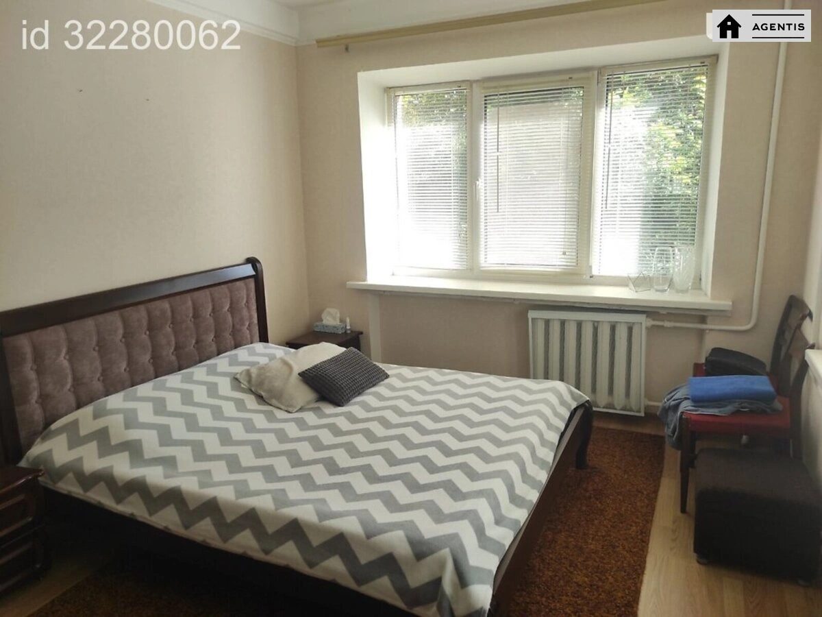 Здам квартиру 2 кімнати, 45 m², 2 пов./6 поверхів. 27, Коперника 27, Київ. 