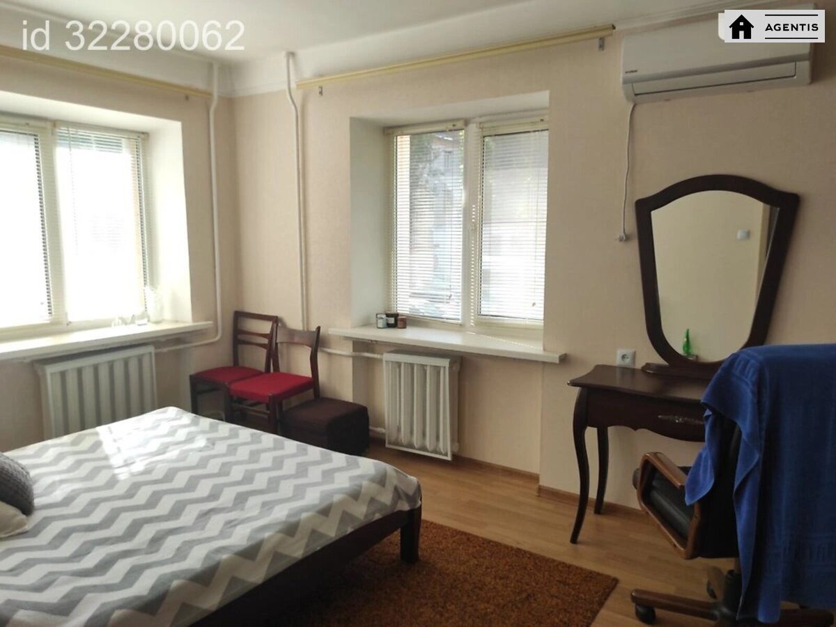 Apartment for rent 2 rooms, 45 m², 2nd fl./6 floors. 27, Kopernyka 27, Kyiv. 