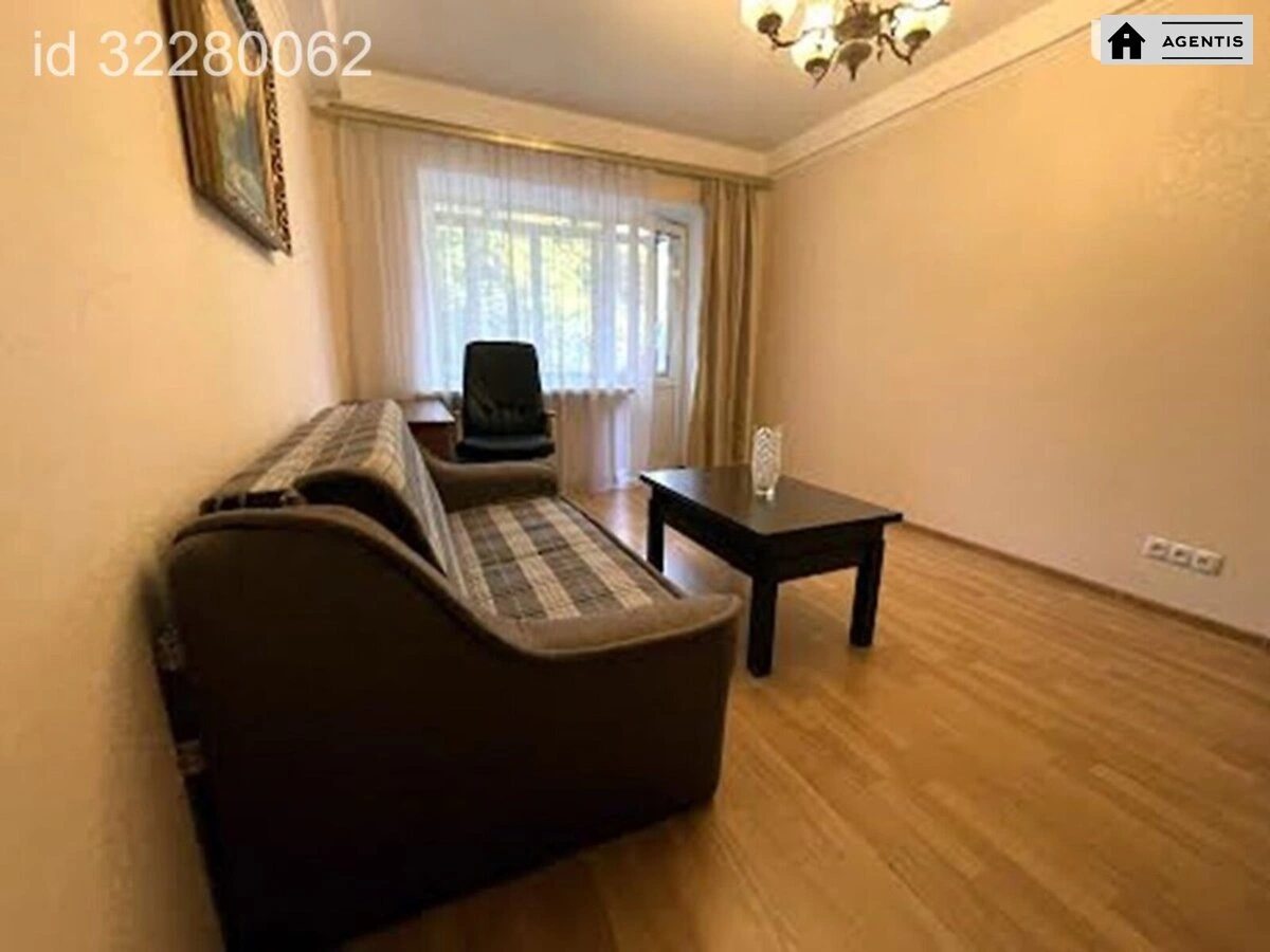 Здам квартиру 2 кімнати, 45 m², 2 пов./6 поверхів. 27, Коперника 27, Київ. 