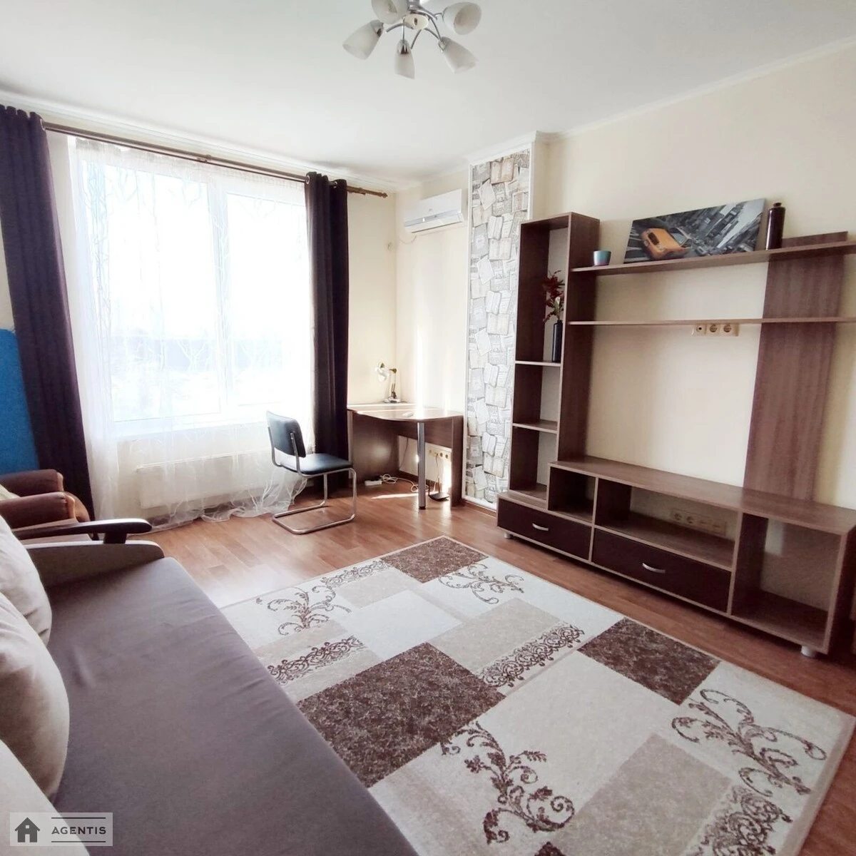 Здам квартиру 1 кімната, 36 m², 7 пов./24 поверхи. 6, Богатирська 6, Київ. 