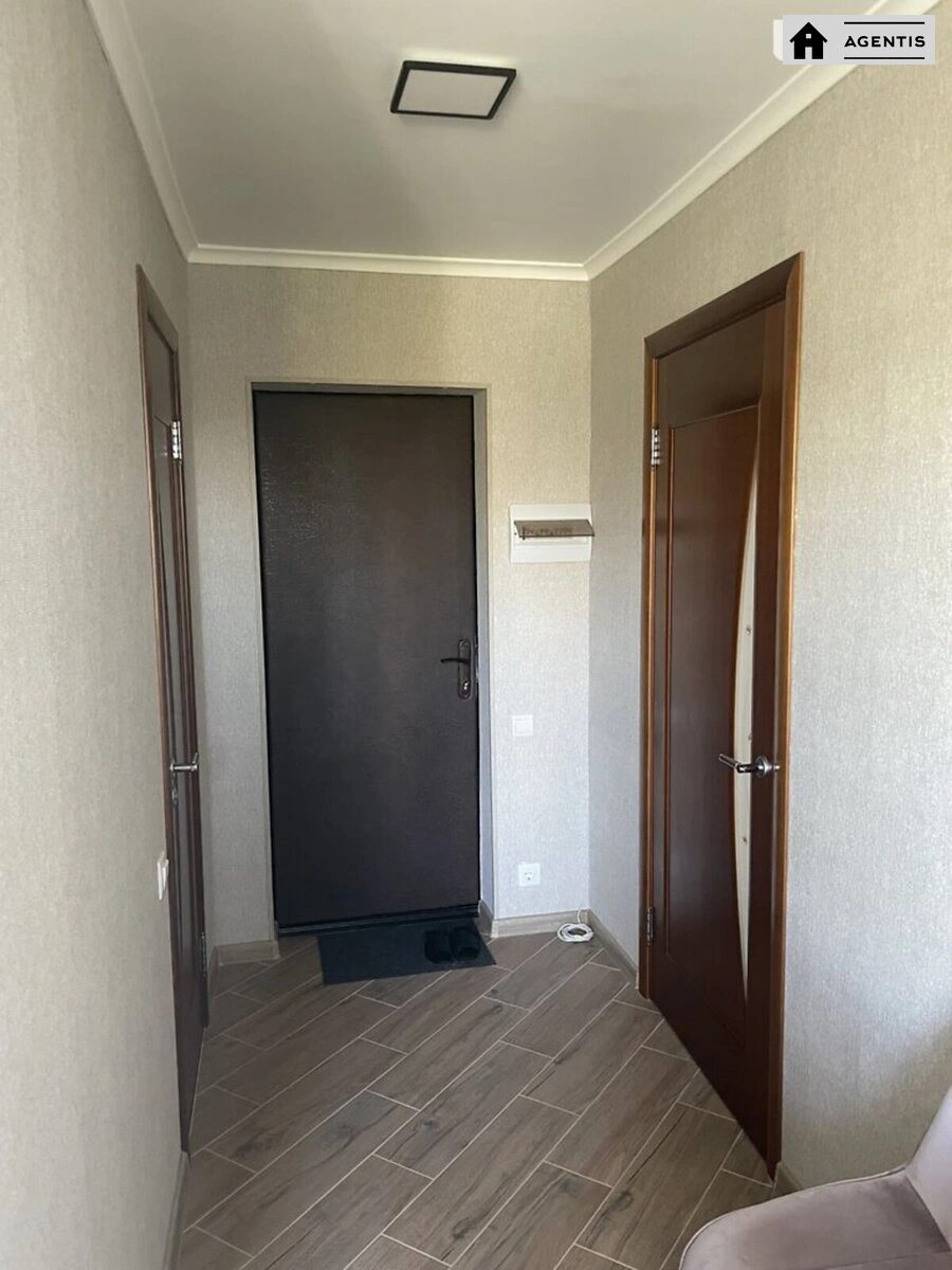 Сдам квартиру 1 комната, 29 m², 9 эт./9 этажей. 11, Лукянівська вул., Киев. 