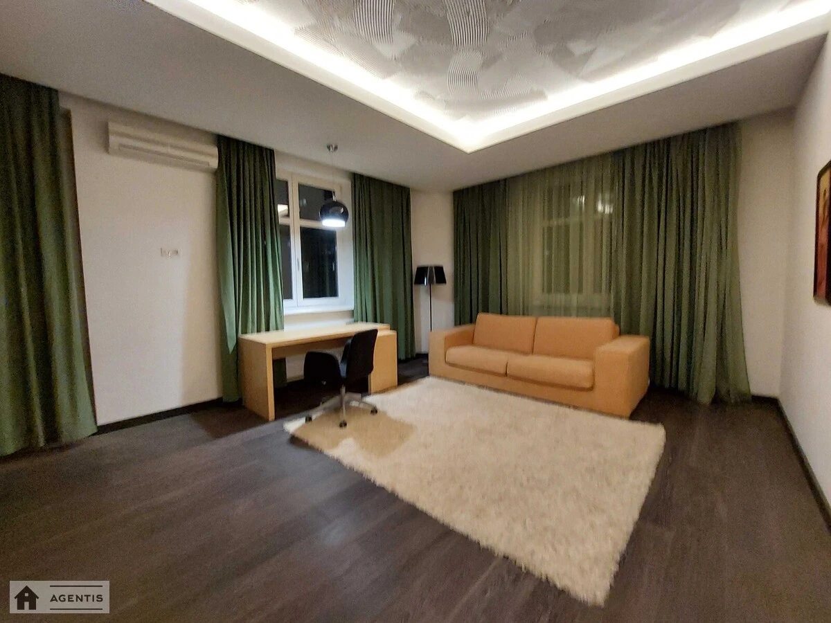 Apartment for rent 3 rooms, 150 m², 11th fl./14 floors. 32, Yevhena Konovaltsya vul. Shchorsa, Kyiv. 