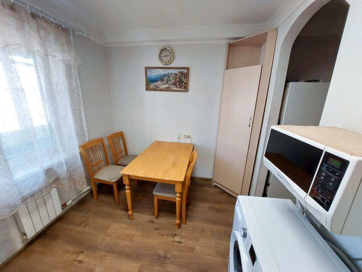 Apartment for rent 2 rooms, 50 m², 8th fl./9 floors. Nadiyi Svitlychnoyi prov. Volho-Donskyy, Kyiv. 