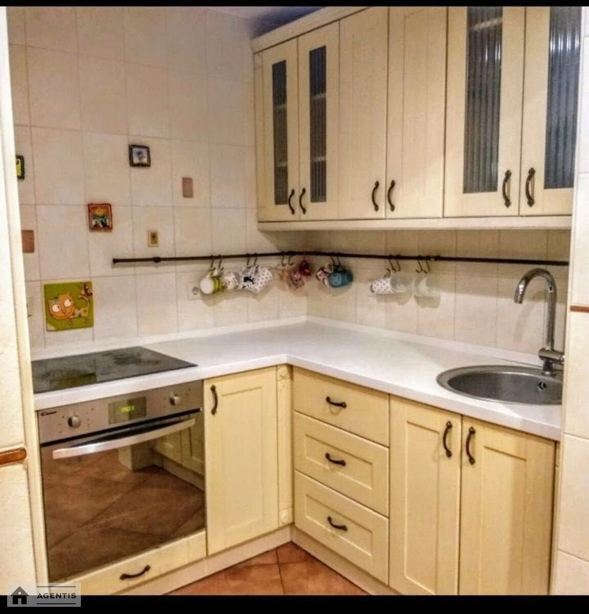 Сдам квартиру 3 комнаты, 93 m², 15 эт./17 этажей. Деснянский район, Киев. 