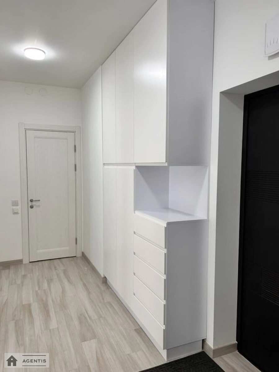 Здам квартиру 2 кімнати, 62 m², 3 пов./16 поверхів. Берестейський просп. (Перемоги), Київ. 